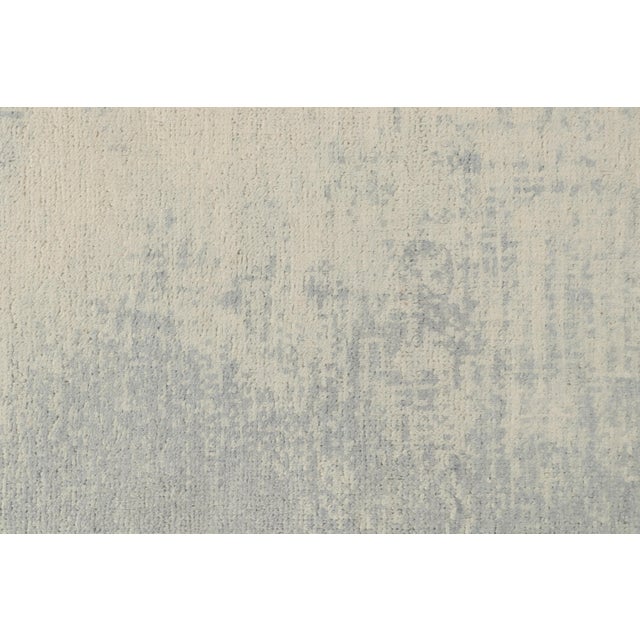 Rug & Kilim’s Geometric Ivory Blue Wool and Silk Runner For Sale In New York - Image 6 of 9
