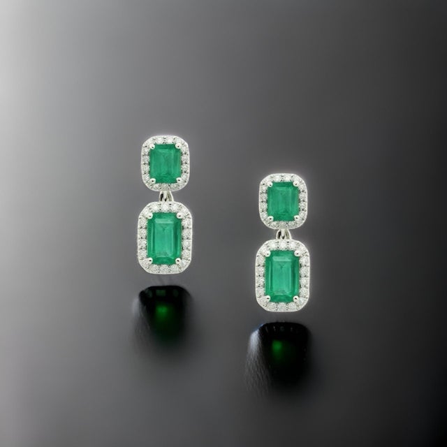 2010s Natural Emerald Diamond Earrings 14k Gold 3.48 TCW Certified For Sale - Image 5 of 13