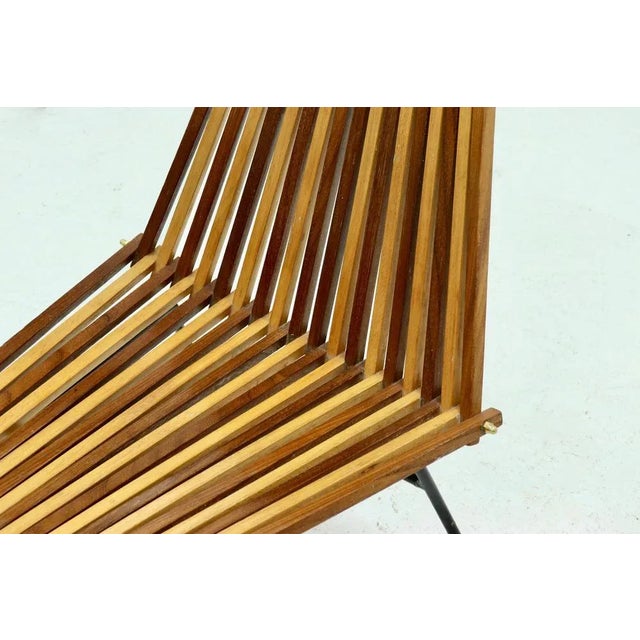 Rare slat chair by Rohé Dutch furniture makers from the 1960s. The side chair is a real eye-catching well designed piece...
