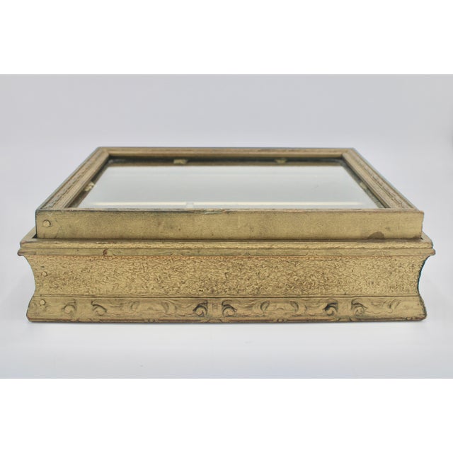 Antique French Golden Gilt Wooden Keepsake Box With Glass Lid For Sale - Image 10 of 12