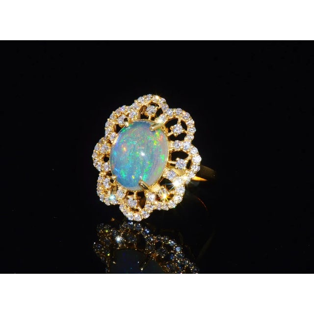 Contemporary Certified Natural 6.29CTS VS F Diamond Opal 18K Solid Gold Floral Ring, size 6.75 For Sale - Image 3 of 7