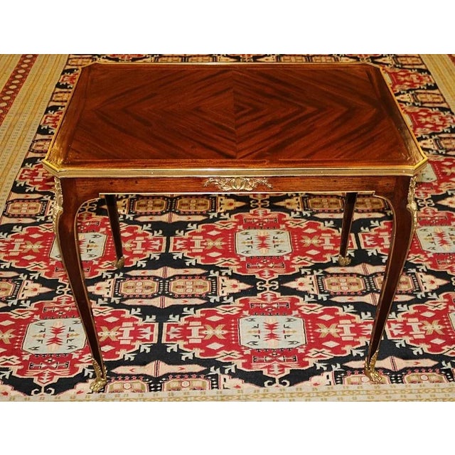 1920s French Louis XV Bronze Mounted Kingwood & Mahogany Writing Table For Sale - Image 11 of 12