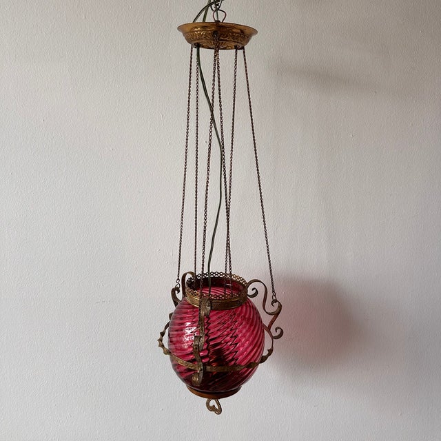 Victorian Antique Late 19th Victorian Ruby Swirl Pull-Down Oil Burning Lamp Converted to Electricity For Sale - Image 3 of 6