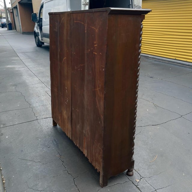 Victorian Antique American Victorian Era Carved Mahogany Barley Twist Bookcase Cabinet For Sale - Image 3 of 7