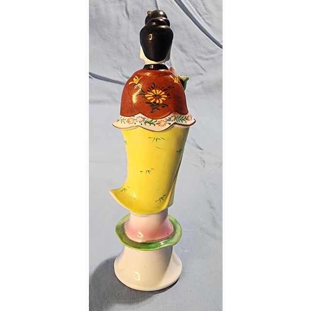 Ceramic Vintage Chinese Statue Beautifully Detailed Figurine Hand-Painted Porcelain Asian Decor For Sale - Image 7 of 8