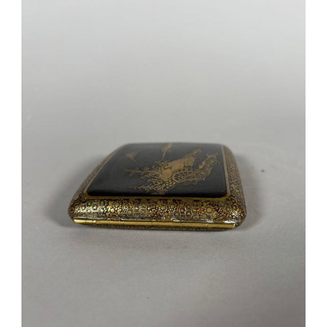 Japanese cigarette case, Meiji era, early 20th century For Sale - Image 6 of 10