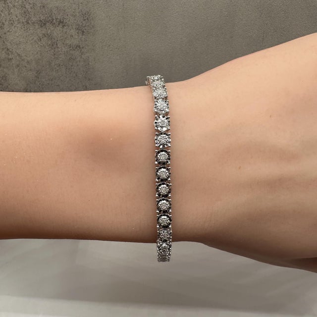 Diamond Tennis Bracelet in Sterling Silver – 0.25ctw, 7in, New For Sale - Image 4 of 4
