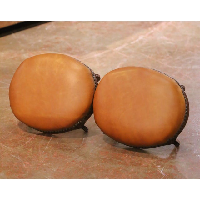 Wood Pair of 19th Century French Louis XV Mahogany Footstools With Leather Tops For Sale - Image 7 of 8