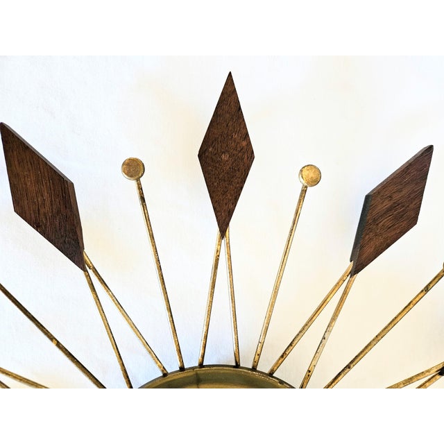 1950s MCM Starburst Wall Clock With Key For Sale - Image 4 of 7