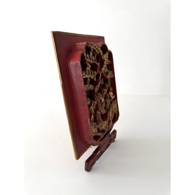Early 20th Century Antique Chinese Carved Gilt Wood Panel on Stand For Sale - Image 5 of 15