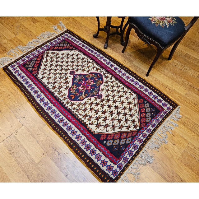 Vintage Persian Senneh Kilim Area Rug, Handwoven Wool, Floral Pattern, Ivory & Red, 3x5 For Sale - Image 14 of 15