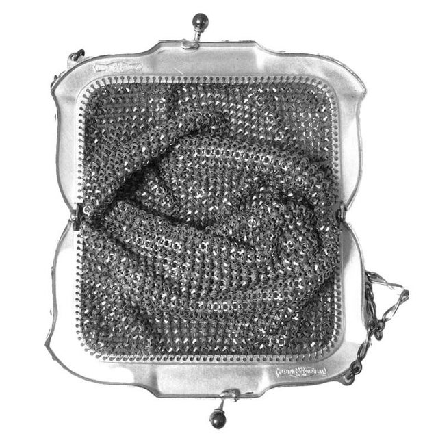 Whiting & Davis Whiting & Davis Mesh Purse Silver Detailed Filigree Frame - Art Deco Flapper Era For Sale - Image 4 of 4