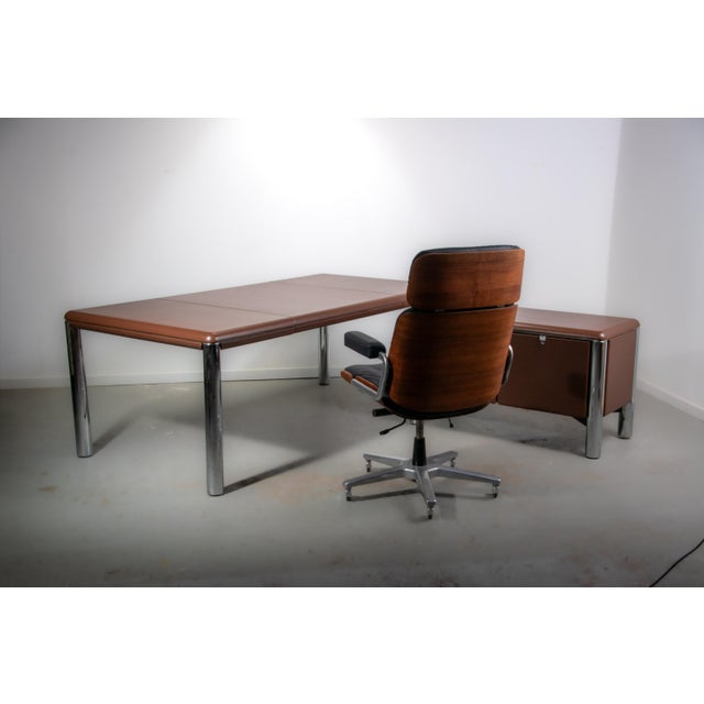 Modern No. 3055D Table Desk and No. 3076 Credenza from KnollStudio, 1988 For Sale - Image 3 of 18