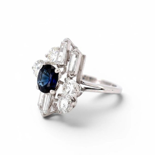 Modern Vintage Modernist Natural Sapphire and Diamond - 18k White Gold Ring, Size 6.75 For Sale - Image 3 of 6
