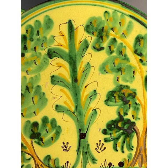 Antique Spanish Hand-Painted Glazed Terracotta Wall Dishes from Puente del Arzobispo, Set of 2 For Sale - Image 6 of 11