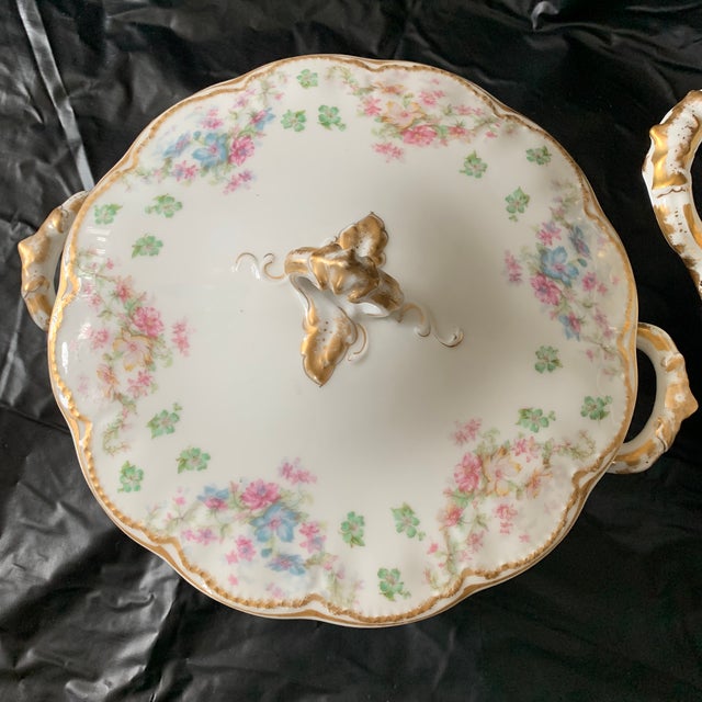 Vintage French Limoges Serving Dishes With Lids- Set of 3 For Sale In Chicago - Image 6 of 9