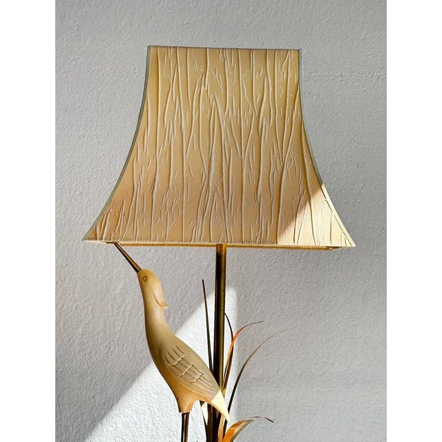 Florentine Table Lamp in Brass and Resin, 1970s For Sale - Image 4 of 7