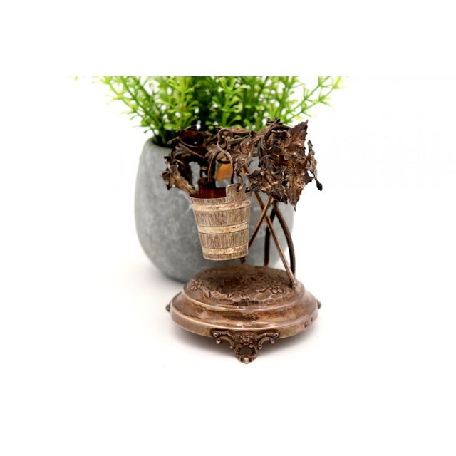 Silver Toothpick Holder with Acanthus Bush, in Good conditions.
