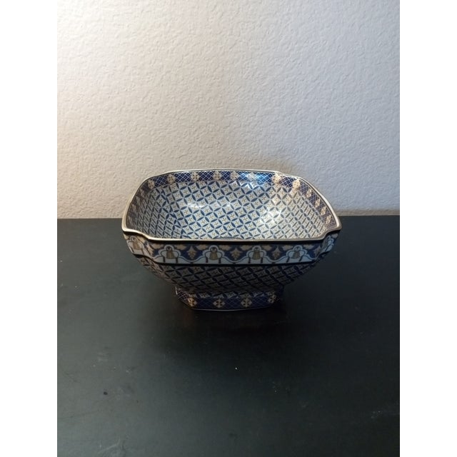 1950s Chinese Royal Regency Chinoiserie Quadrangle Bowl For Sale - Image 4 of 6