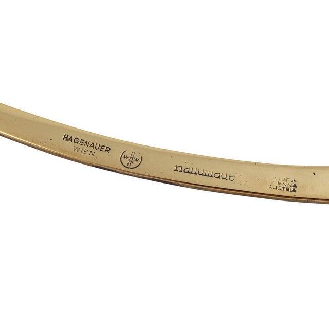 1930s Art Deco Minimalist Austrian Wall Mirror in Polished Brass from Hagenauer, 1930s For Sale - Image 5 of 6