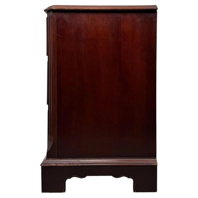 20th Century American Mahogany Chest of Drawers For Sale - Image 10 of 12