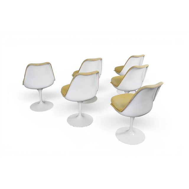 Mid 20th Century Mid 20th Century Set of Six Eero Saarinen Tulip Dining Chairs For Sale - Image 5 of 9