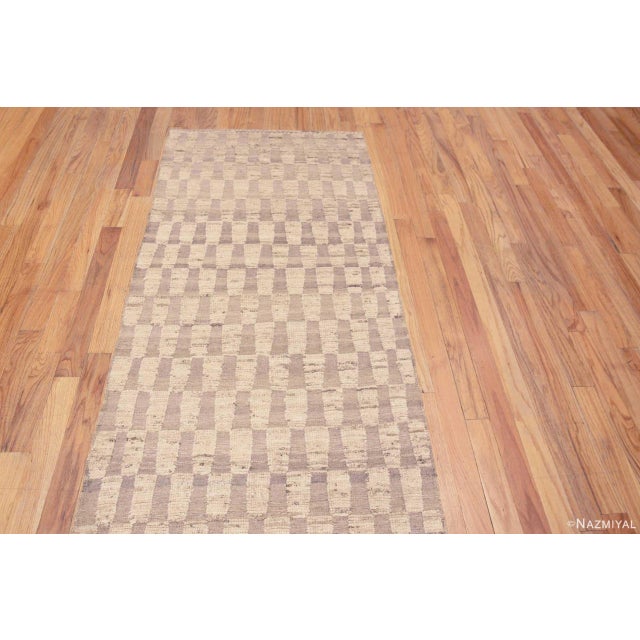 Modern Nazmiyal Collection Cream and Tan Geometric Modern Runner Rug For Sale - Image 3 of 8
