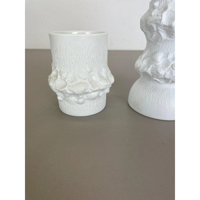 1970s German Op Art Biscuit Porcelain Vases from AK Kaiser, 1970s, Set of 3 For Sale - Image 5 of 18