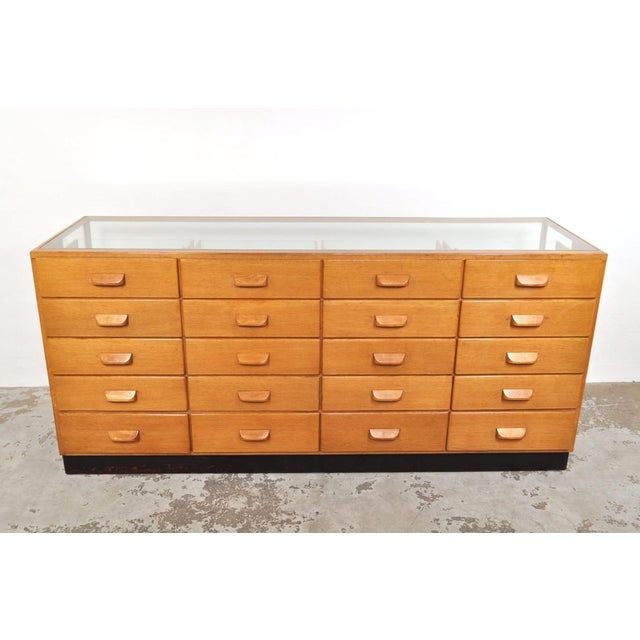 Vintage Shop Display Cabinet in Oak, 1930s For Sale - Image 14 of 18