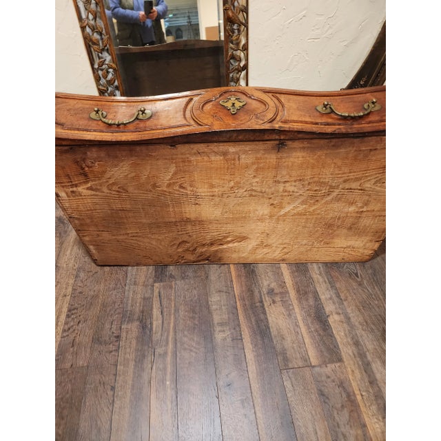 18th Century French Regence Period Commode Chest of Drawers For Sale In San Antonio - Image 6 of 9