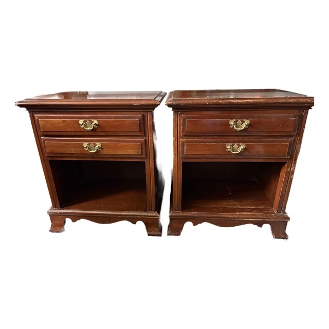 Vintage Kling Solid Cherrywood Nightstands Pair For Sale