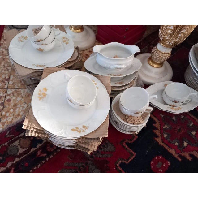 1New 980s Porcelain With Gold Roses by Rosenthal - Set of 78 Pieces 1 For Sale - Image 14 of 18