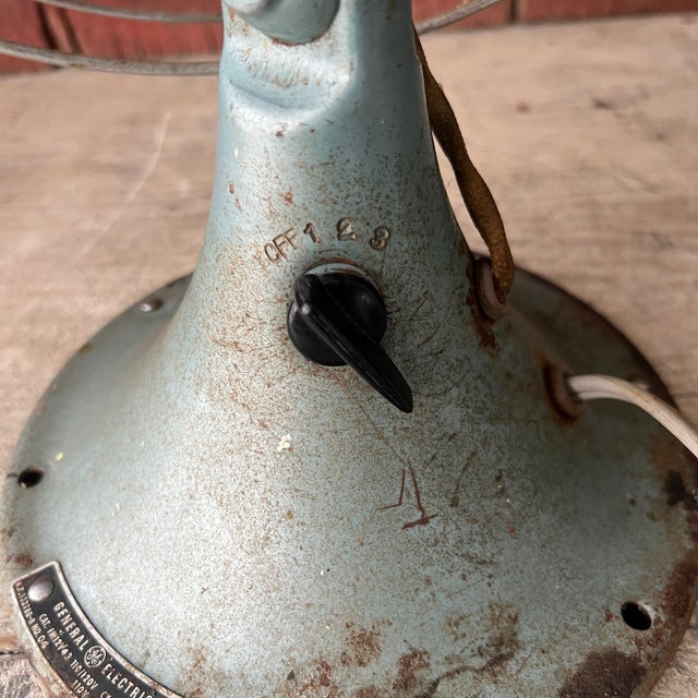 Vintage General Electric 12" Oscillating Desk Fan Model Fm12v43 Functional For Sale - Image 11 of 16
