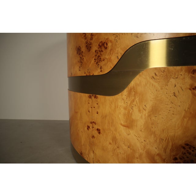 Italian Burl Wood Cocktail Bar with Illuminated Back and Stools, 1970s, Set of 3 For Sale - Image 4 of 18