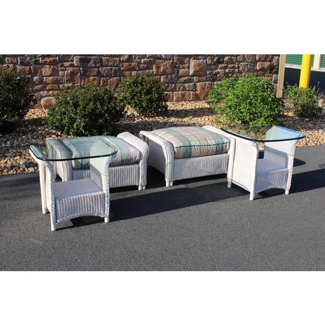 Lloyd Loom White Wicker Ottomans With Green Plaid Cushions—A Pair For Sale - Image 17 of 18