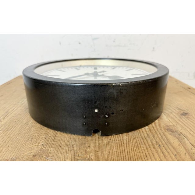 Industrial Black Factory Wall Clock from Siemens, 1950s For Sale - Image 12 of 17