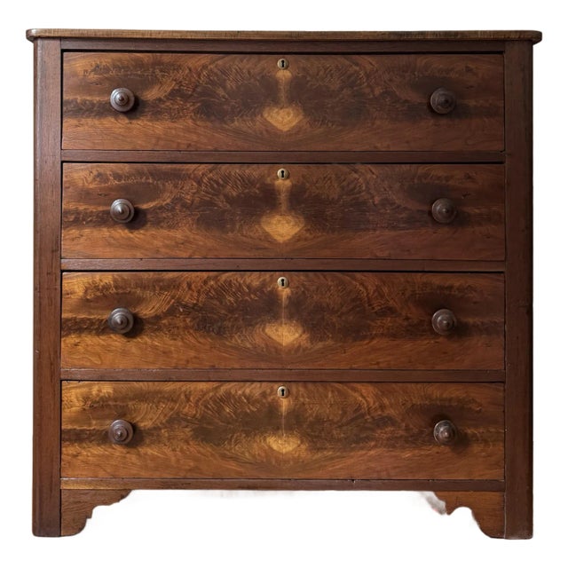 Early 19th Century American Chest of Drawers For Sale
