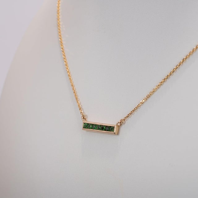 Natural Zambian Emerald Necklace in Solid 14k Gold – 2mm Round Green Emerald Gem For Sale - Image 4 of 7