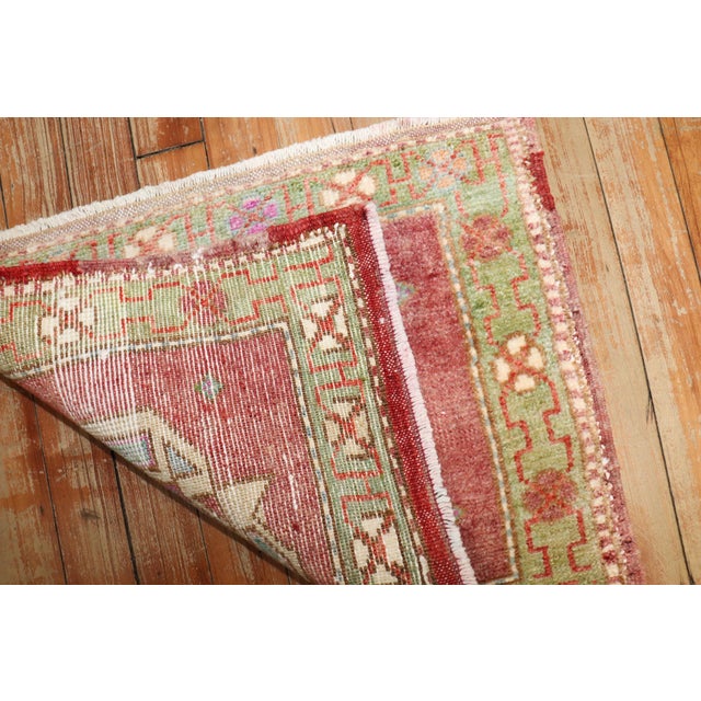 Mid-20th Century Zabihi Collection Turkish Anatolian Throw Rug For Sale - Image 4 of 4