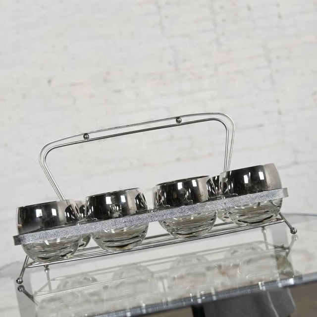 Metal Vintage MCM Silver Fade Roly Poly Cocktail Glasses Set of 8 With Chrome Carrier Style of Dorothy Thorpe For Sale - Image 7 of 13
