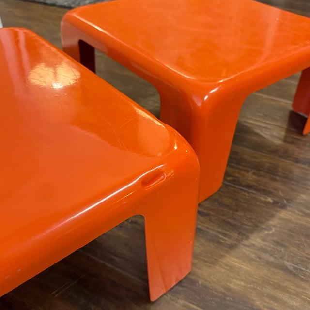 Set of 4 Stackable Fiberglass Quattro Gatti Tables by Mario Bellini for C & B Italia, 1970s For Sale In Milwaukee - Image 6 of 12