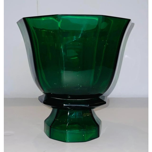 Stylish Modern Emerald Green Faceted Glass Vase, showroom floor sample
