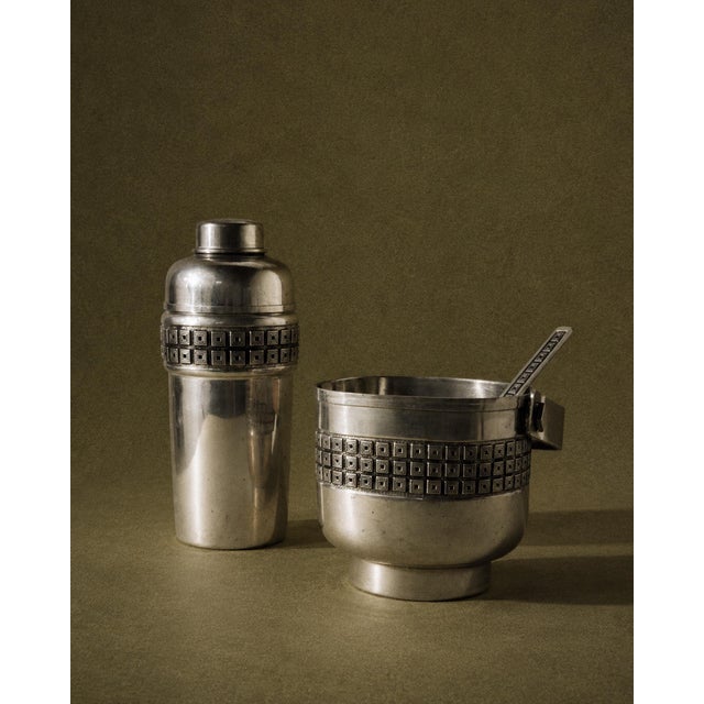 Vintage Art Deco Style Pewter Cocktail Shaker with Strainer Lid and Ice Bucket with Scoop, Set of 3 For Sale - Image 13 of 13