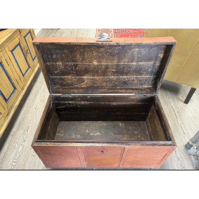 Antique Anglo-Indian Leather Campaign Trunk For Sale - Image 9 of 12