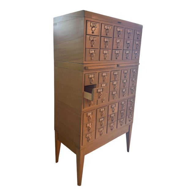 1940s Vintage Remington Rand Library Bureau 45-Drawer Card Catalog Cabinet on Raised Leg Base For Sale - Image 5 of 6