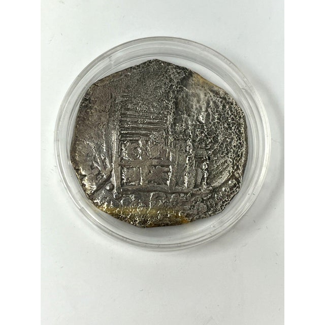 Traditional Very Rare Atocha 8 Reale Coin in Display Case Circa 1620 Grade 2 For Sale - Image 3 of 10