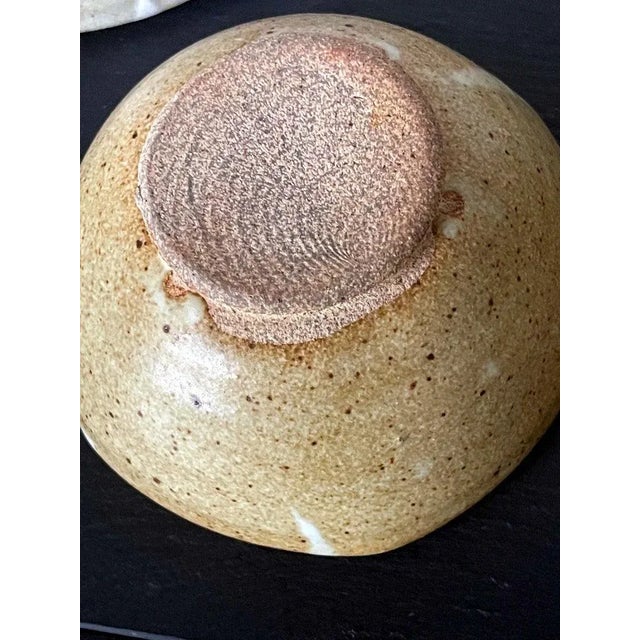 Late 20th Century Stoneware Bowls in Shino Style by Warren Mackenzie - Set of 4 For Sale - Image 11 of 12