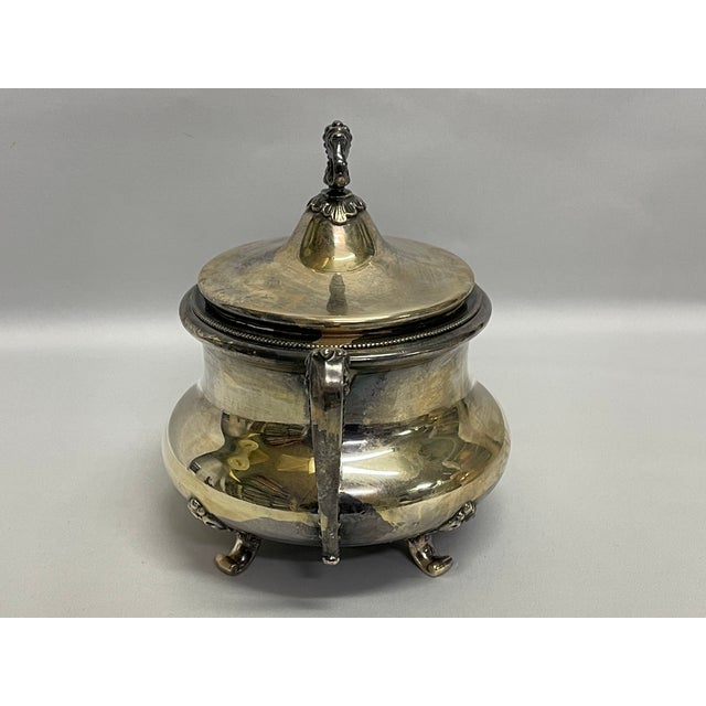 Art Nouveau Reed & Barton Lidded Sugar Bowl - No 3610 For Sale - Image 3 of 11