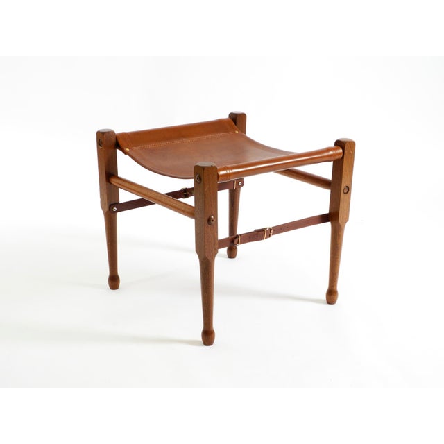Beautiful, high-quality safari stool from the 1990s in very good condition. It was likely used primarily for decorative...