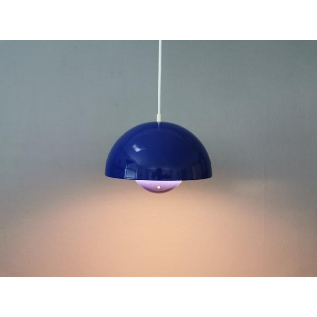 Louis Poulsen Vintage Danish Flowerpot VP1 Pendant in Enamel by Verner Panton for Louis Poulsen, 1960s For Sale - Image 4 of 13